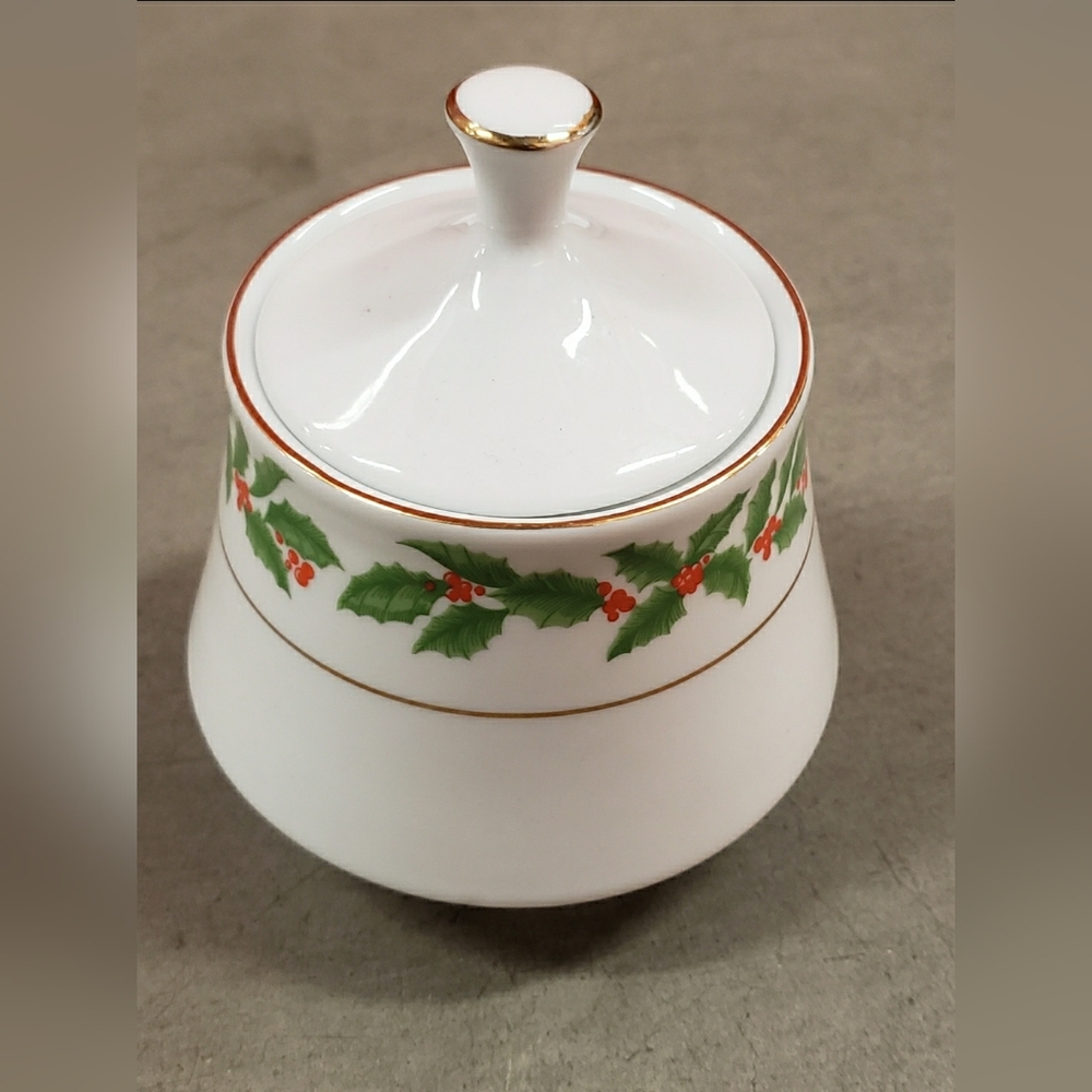 Crown Ming Fine China Sugar Bowl
